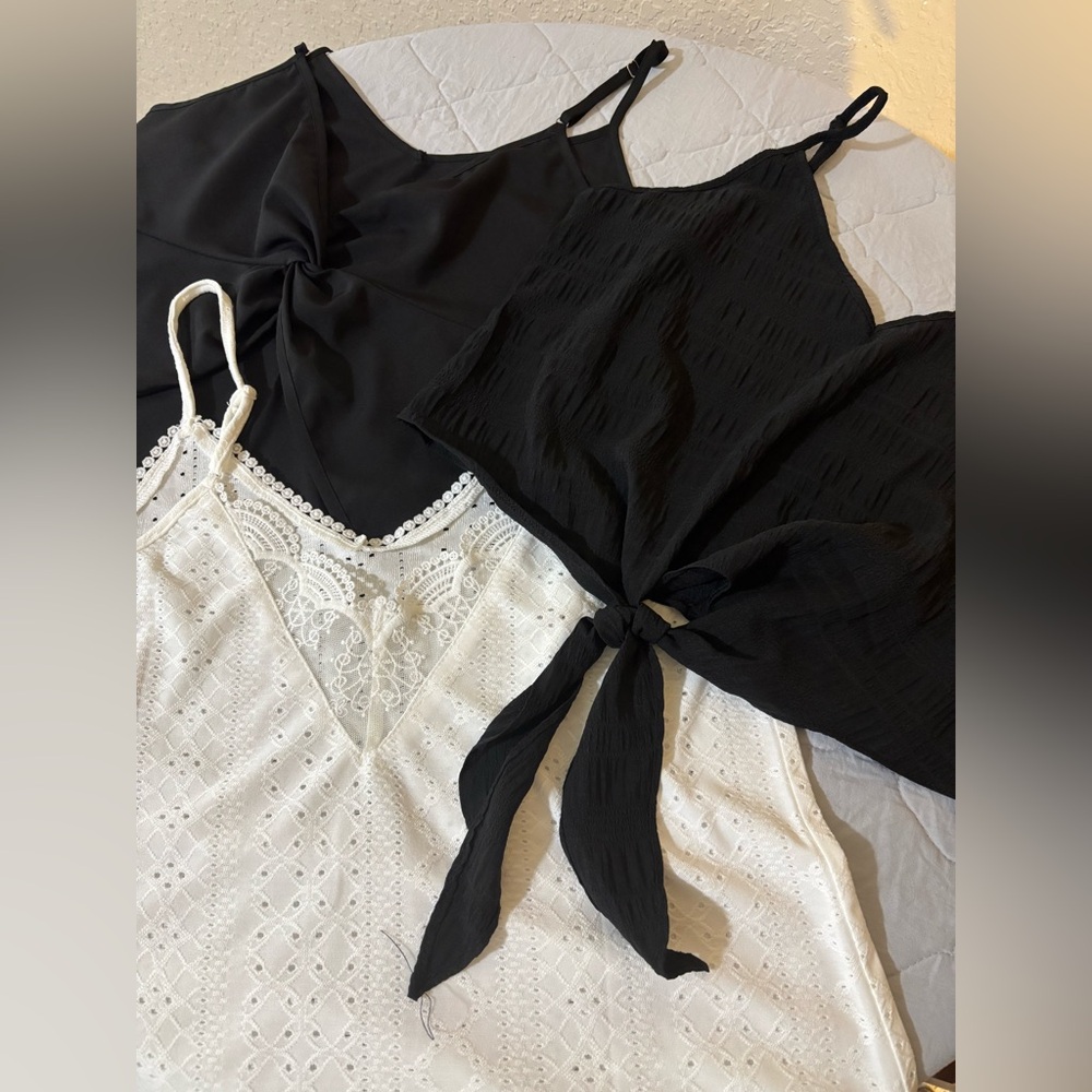 LOT of 3 tops, size S